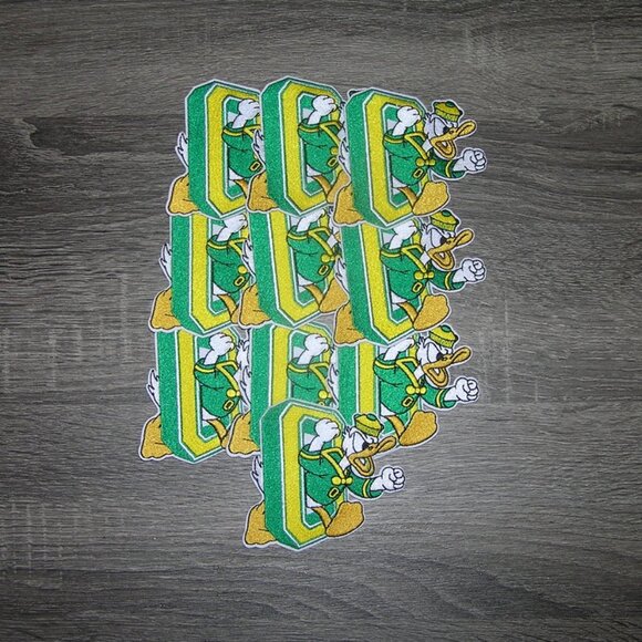(10) Lot University of Oregon Ducks Vintage College Embroidered Iron On Patches - Picture 1 of 3